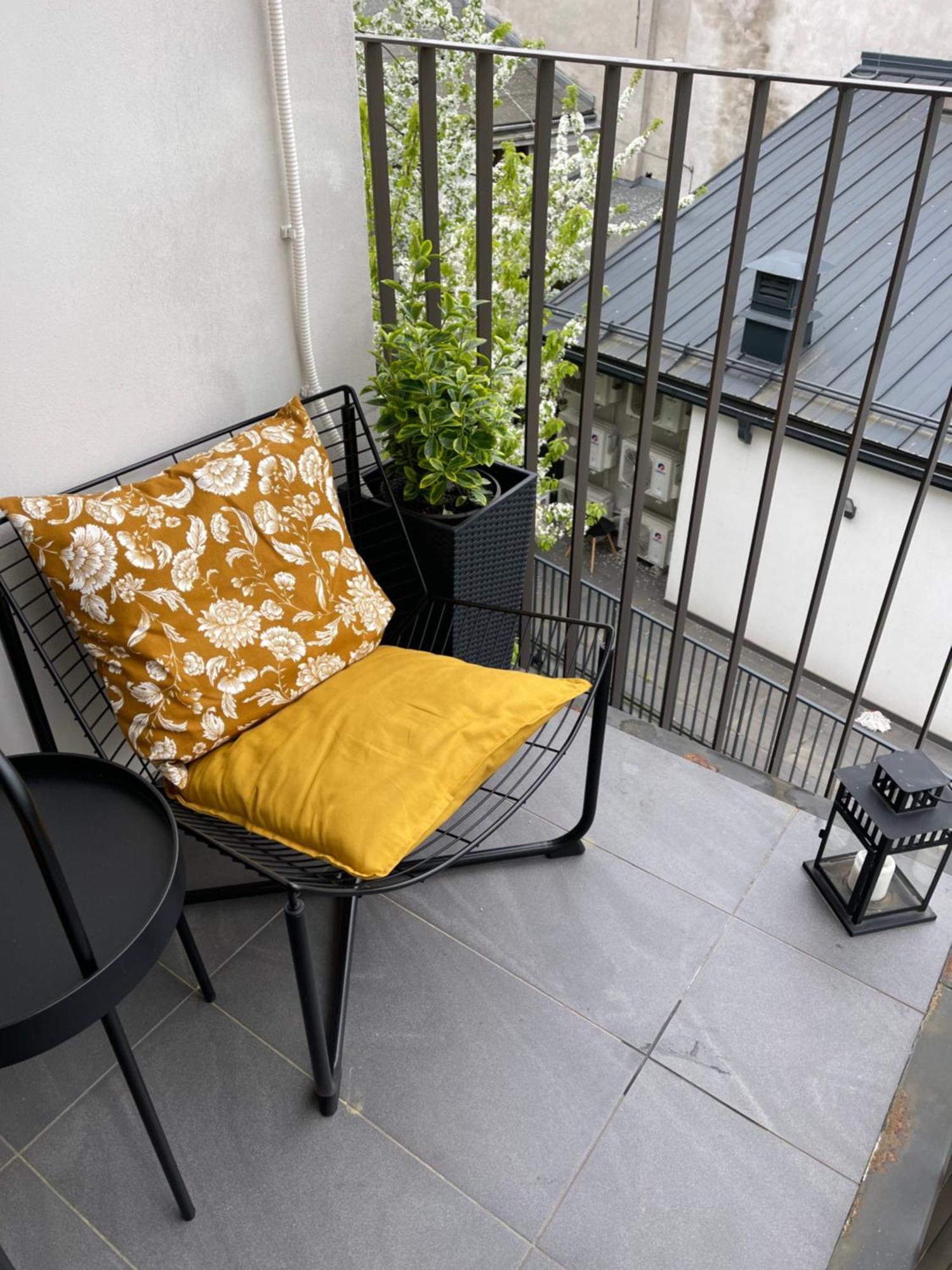 Sunflower Apartment Old Town คราคูฟ ภายนอก รูปภาพ