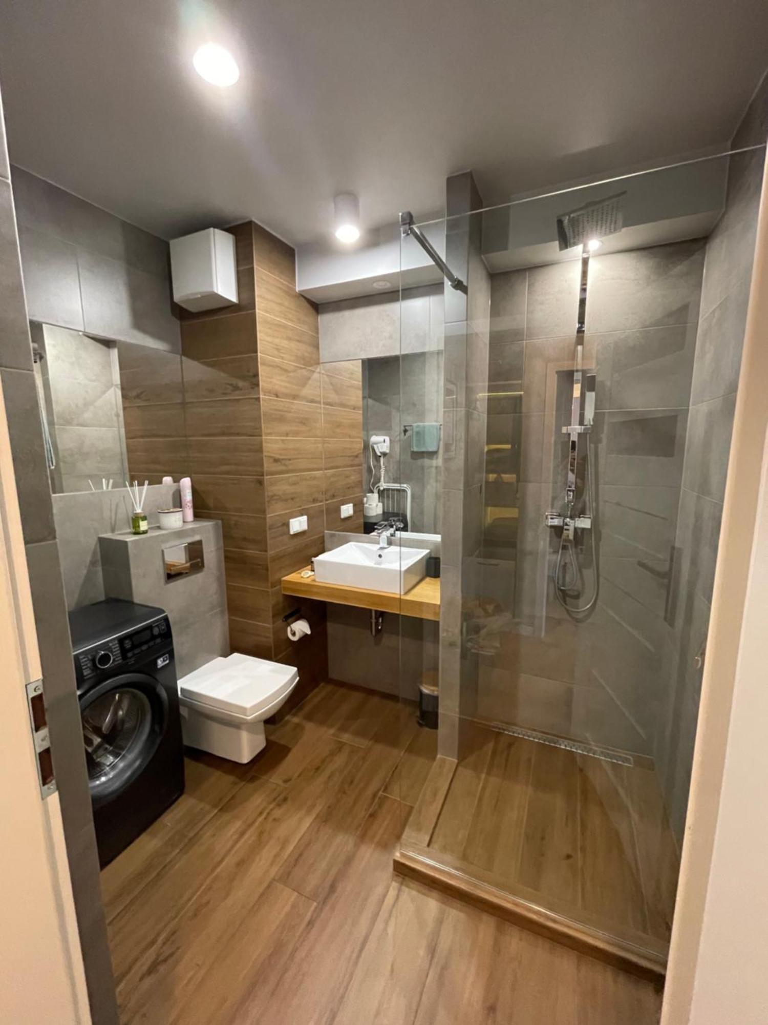 Sunflower Apartment Old Town คราคูฟ ภายนอก รูปภาพ